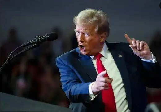 全世界都被特朗普逗笑了，除了高市早苗